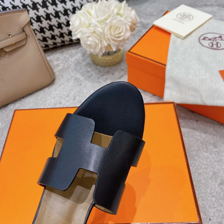 Hermes Shoe 